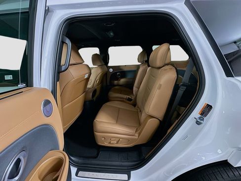 New 2026 Hyundai Palisade Calligraphy FWD image 17