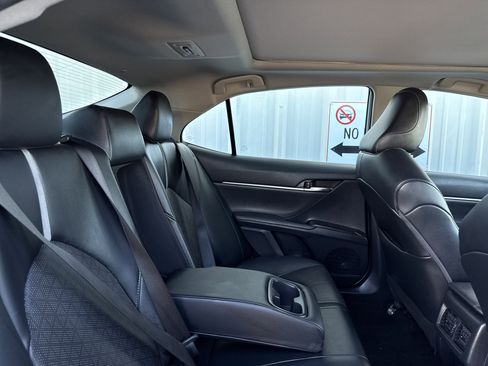Used 2022 Toyota Camry XSE image 41