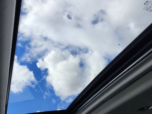 Used 2022 MAZDA CX-9 Touring Plus image 2