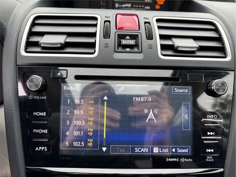 Used 2018 Subaru Forester 2.5i Premium image 24