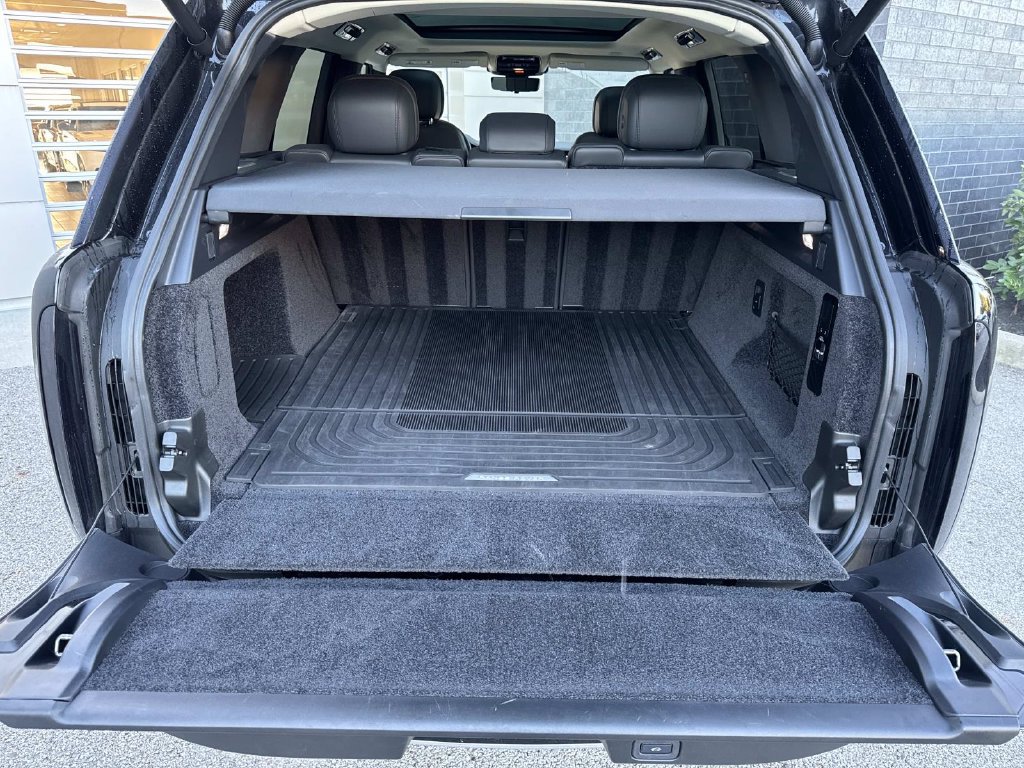Certified 2023 Land Rover Range Rover SE AWD/4WD image 6