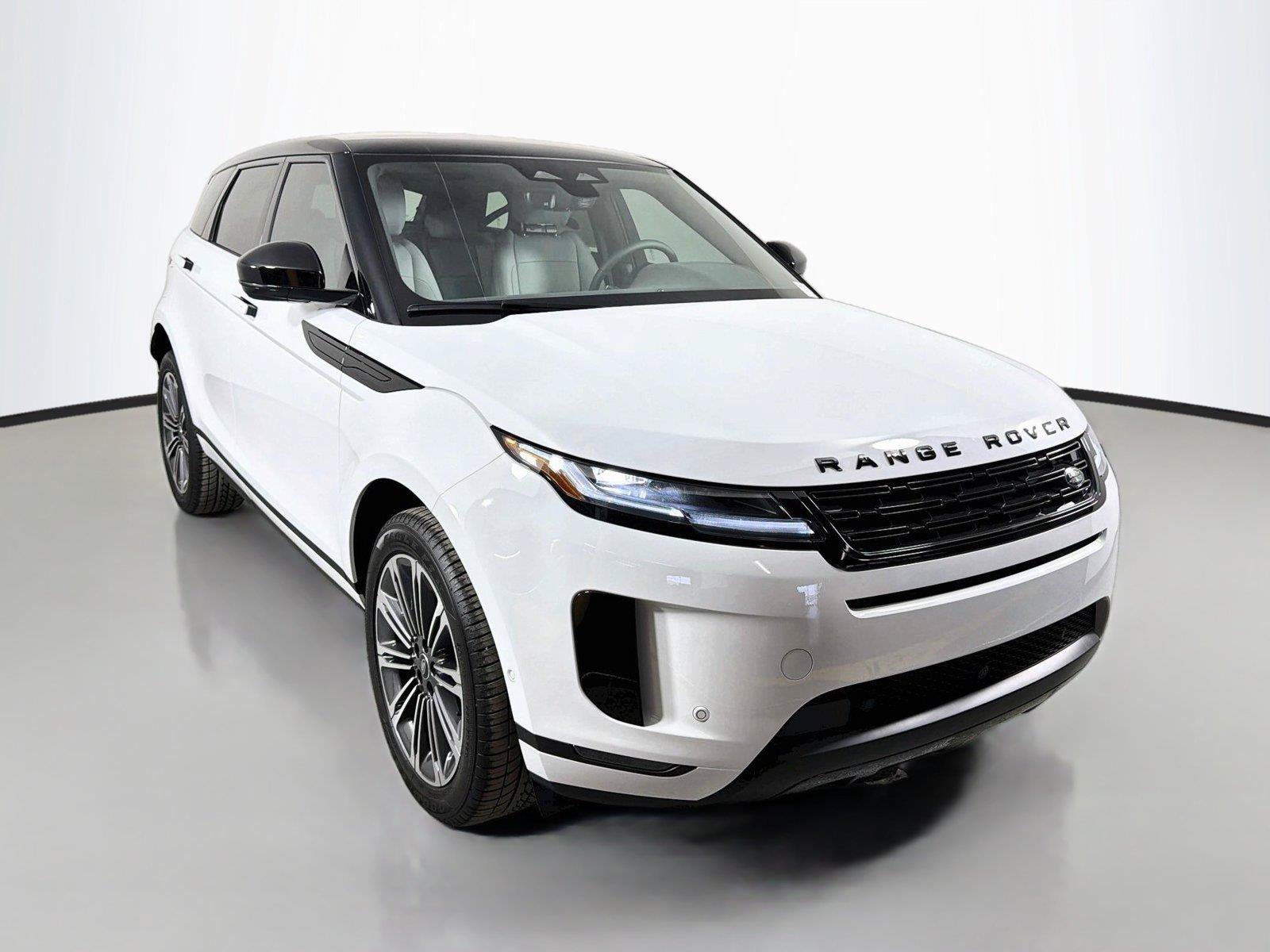 New 2026 Land Rover Range Rover Evoque S AWD/4WD image 3
