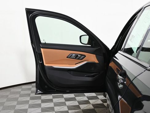Certified 2023 BMW 330i xDrive Sedan w/ Premium Package AWD/4WD image 29