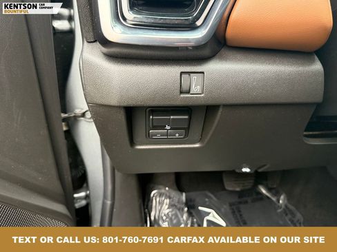 Used 2024 GMC Canyon AT4 image 21