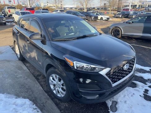 Used 2021 Hyundai Tucson SE w/ Cargo Package image 4