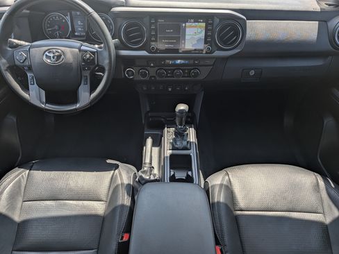 Certified 2022 Toyota Tacoma TRD Sport w/ TRD Premium Sport Package AWD/4WD image 10