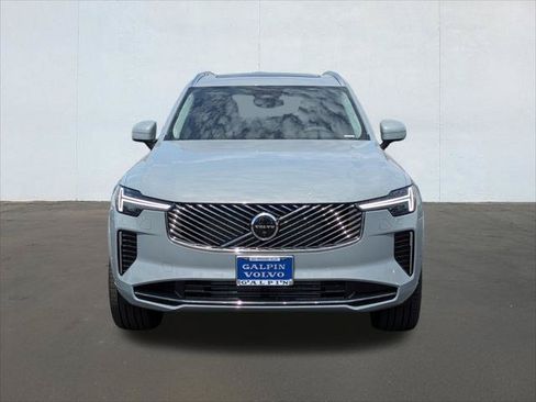 New 2026 Volvo XC90 T8 Plus w/ Protection Package AWD/4WD image 4