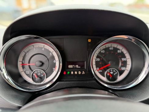 Used 2016 Dodge Grand Caravan American Value Package FWD image 22