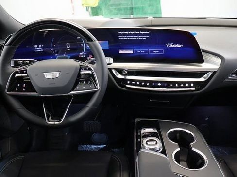 New 2026 Cadillac Lyriq Signature Luxury image 12