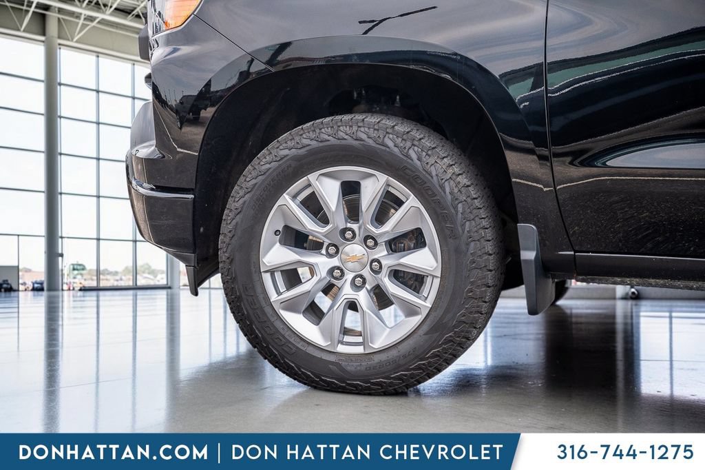 Used 2024 Chevrolet Silverado 1500 Custom AWD/4WD image 23