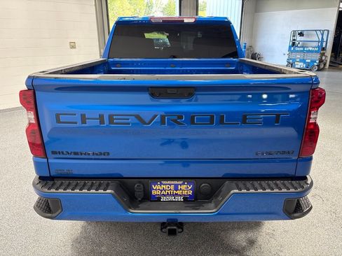 Used 2024 Chevrolet Silverado 1500 Custom w/ Turbomax Blackout Package AWD/4WD image 6