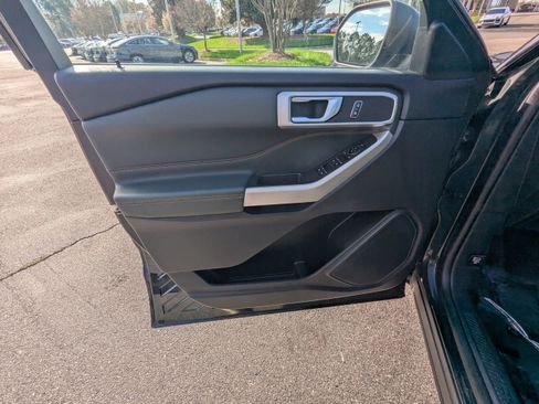 Used 2022 Ford Explorer Timberline image 18