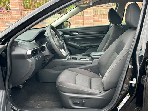 Used 2021 Nissan Altima 2.5 S w/ Driver Assist Package image 7