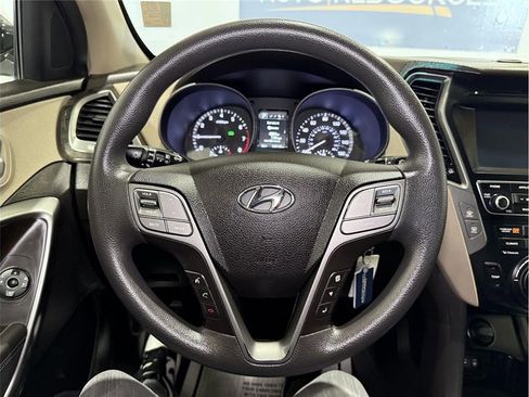 Used 2017 Hyundai Santa Fe Sport image 30
