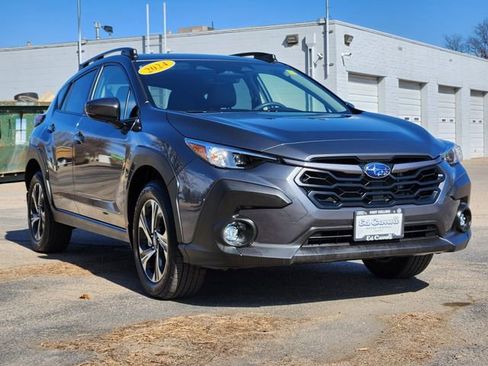 Used 2024 Subaru Crosstrek 2.0i Premium AWD/4WD image 3