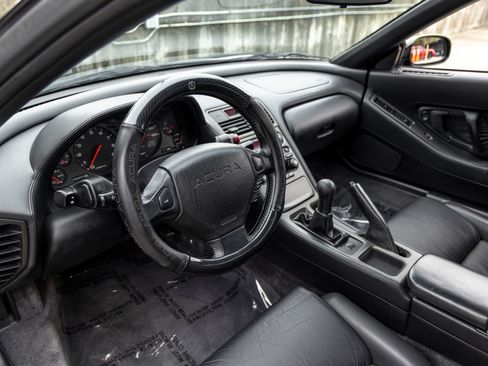 Used 1996 Acura NSX T RWD image 4