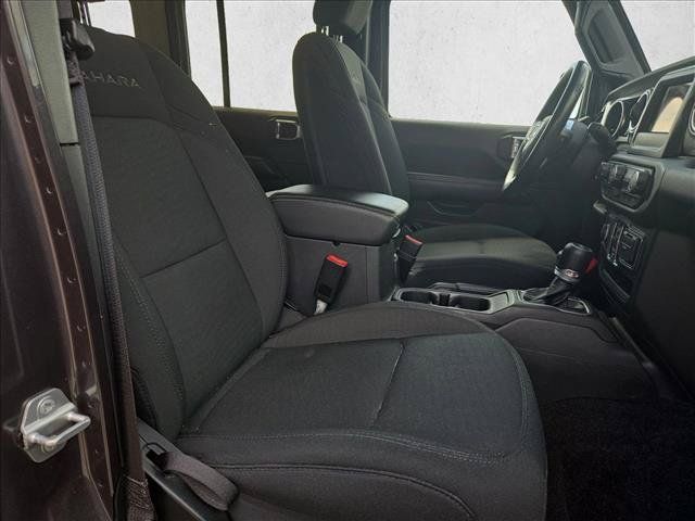 Used 2021 Jeep Wrangler Unlimited Sahara w/ Safety Group AWD/4WD image 16