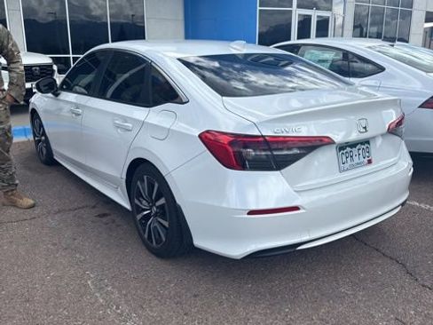 Used 2022 Honda Civic EX image 6