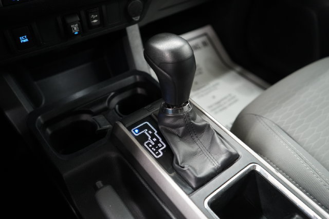 Used 2019 Toyota Tacoma SR5 AWD/4WD image 26