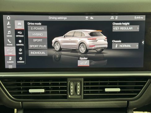 Used 2021 Porsche Cayenne Turbo S AWD/4WD image 27