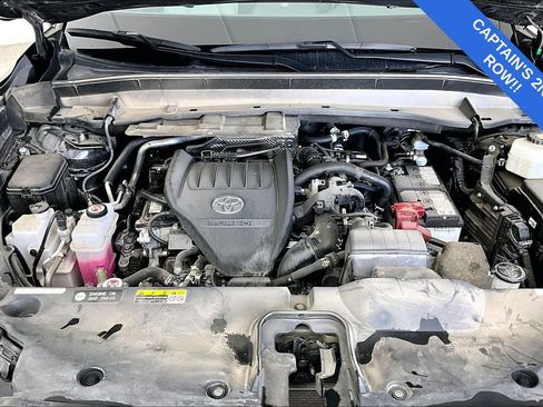 Used 2024 Toyota Grand Highlander XLE image 12