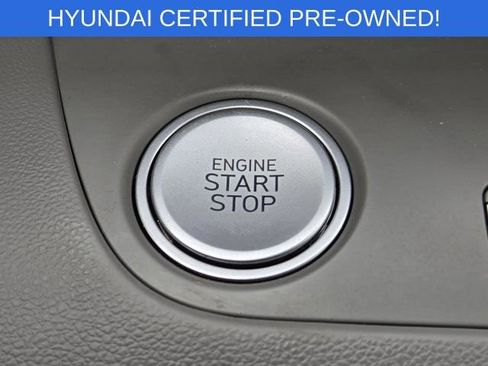 Used 2025 Hyundai Elantra SEL FWD image 21