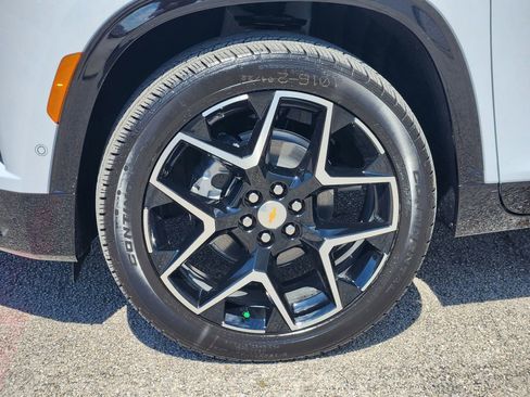 New 2026 Chevrolet Traverse High Country FWD image 8