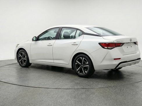 Used 2025 Nissan Sentra SV FWD image 6