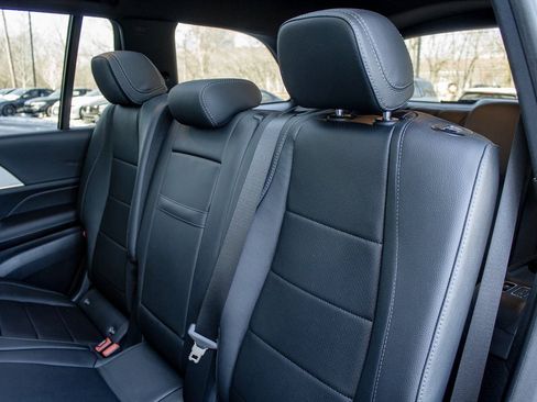 Used 2024 Mercedes-Benz GLS 450 4MATIC image 22