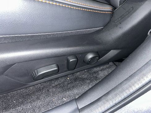 Certified 2025 Subaru Crosstrek 2.5i Limited w/ Crosstrek Mirror Package image 34