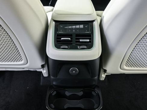 New 2026 Volvo XC90 T8 Ultra w/ Protection Package Premier AWD/4WD image 20