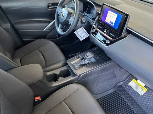 Certified 2026 Toyota Corolla Cross LE FWD image 15