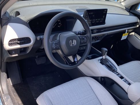 New 2026 Honda HR-V LX image 12
