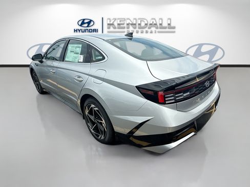 New 2026 Hyundai Sonata SEL FWD image 4