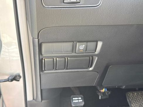Certified 2023 Nissan Rogue SV AWD/4WD image 64