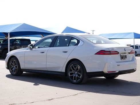 Used 2026 BMW 530i xDrive AWD/4WD image 6