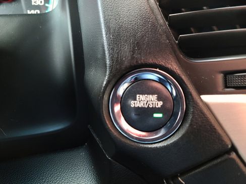 Used 2018 GMC Yukon Denali w/ Open Road Package image 16