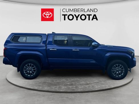 Used 2025 Toyota Tacoma Limited AWD/4WD image 6