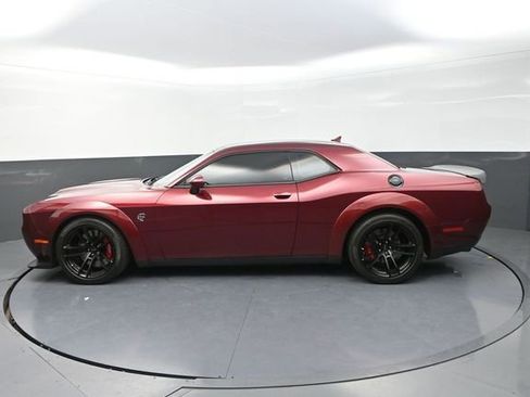 Used 2022 Dodge Challenger SRT Hellcat RWD image 7