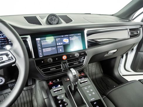 New 2026 Porsche Macan S AWD/4WD image 13