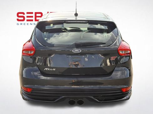 Used 2018 Ford Focus ST FWD image 11