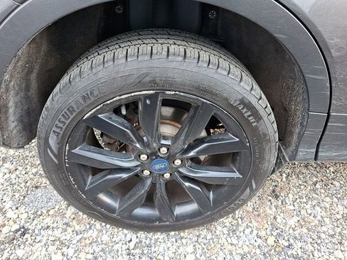 Used 2019 Ford Escape SE image 6