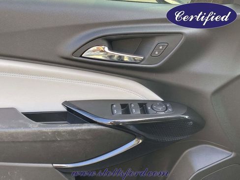Used 2025 Chevrolet Trax LT w/ Driver Confidence Package FWD image 15