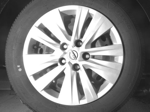 Used 2025 Nissan Sentra S image 15