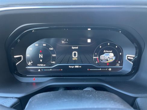 Used 2023 GMC Yukon XL Denali image 17