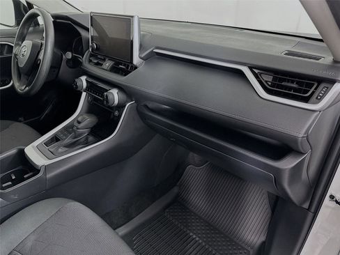 Certified 2025 Toyota RAV4 XLE AWD/4WD image 27