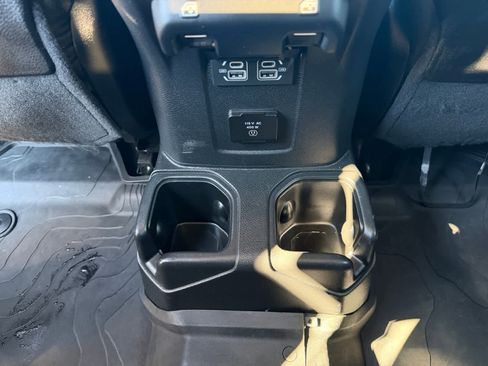 Used 2022 Jeep Gladiator Mojave w/ Cold Weather Group image 23