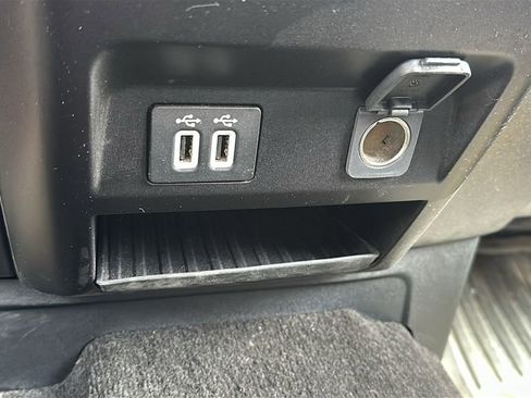 Used 2019 Ford F150 XLT image 23