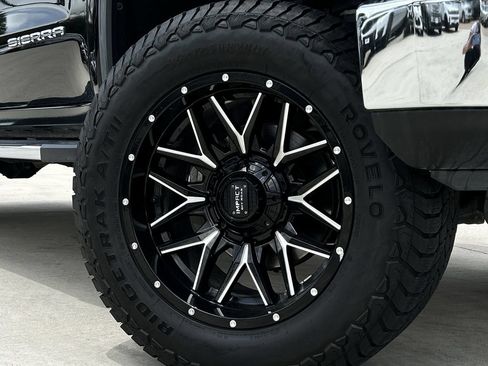Used 2021 GMC Sierra 1500 SLT AWD/4WD image 11
