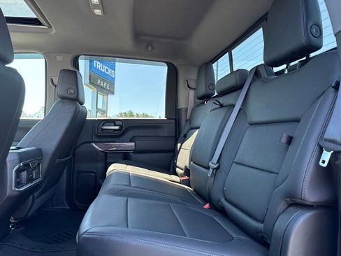 Used 2020 Chevrolet Silverado 2500 LTZ w/ LTZ Plus Package AWD/4WD image 17